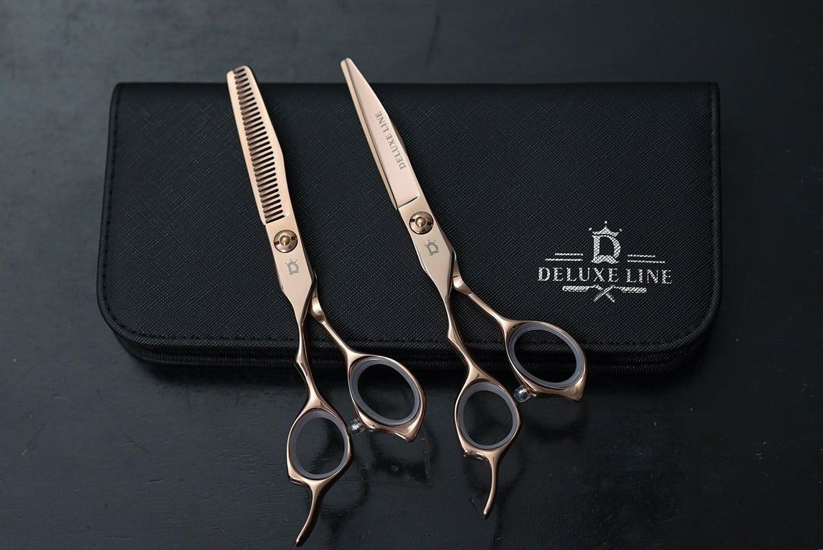 DELUXELINE KIT DE TIJERA 6” ORO ROSA PARA ZURDOS